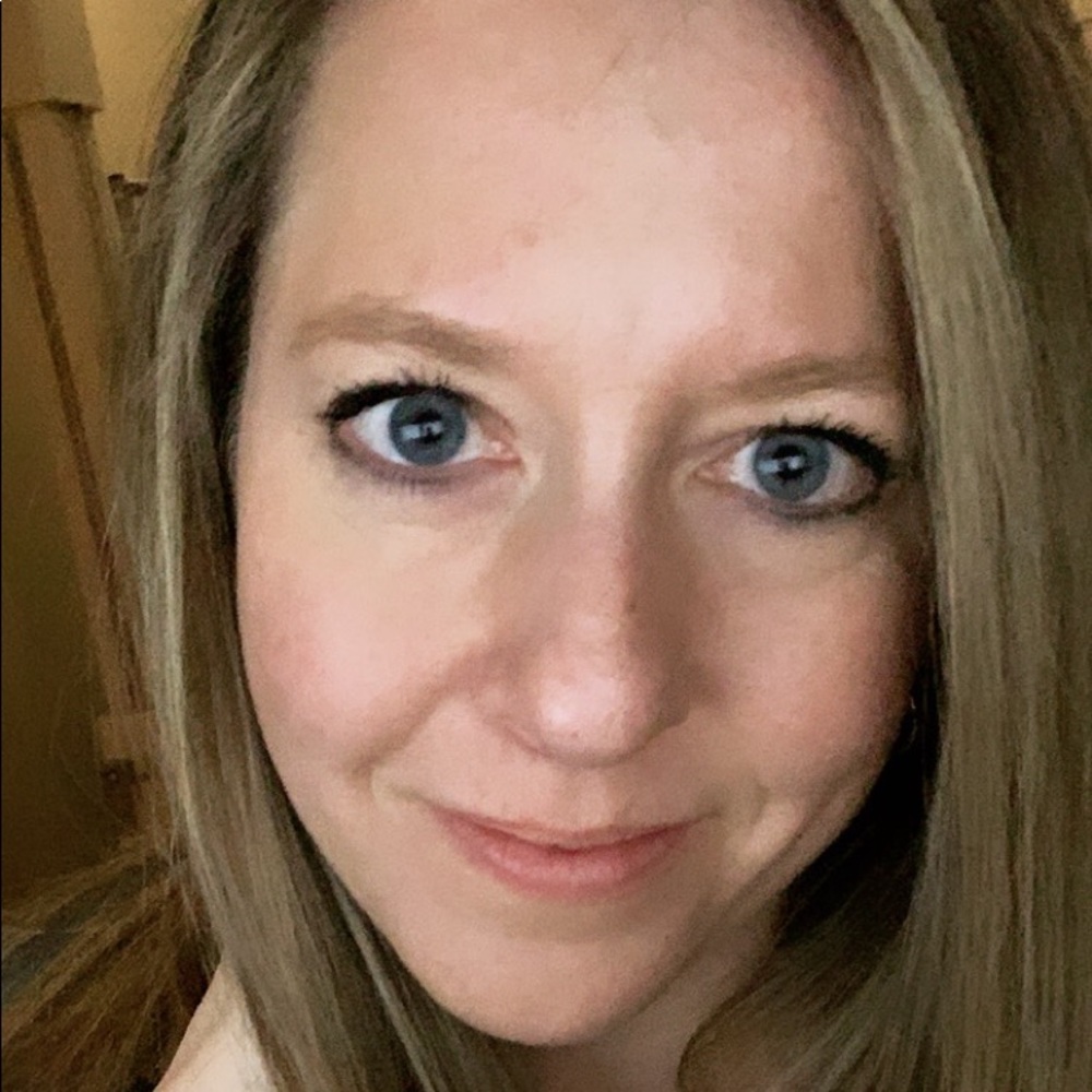 Meet your Posher, Jennifer